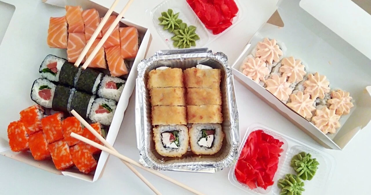 Какой должна быть качественная упаковка для суши и роллов